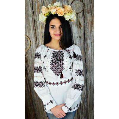 Embroidered blouse "Preciosity Handmade"